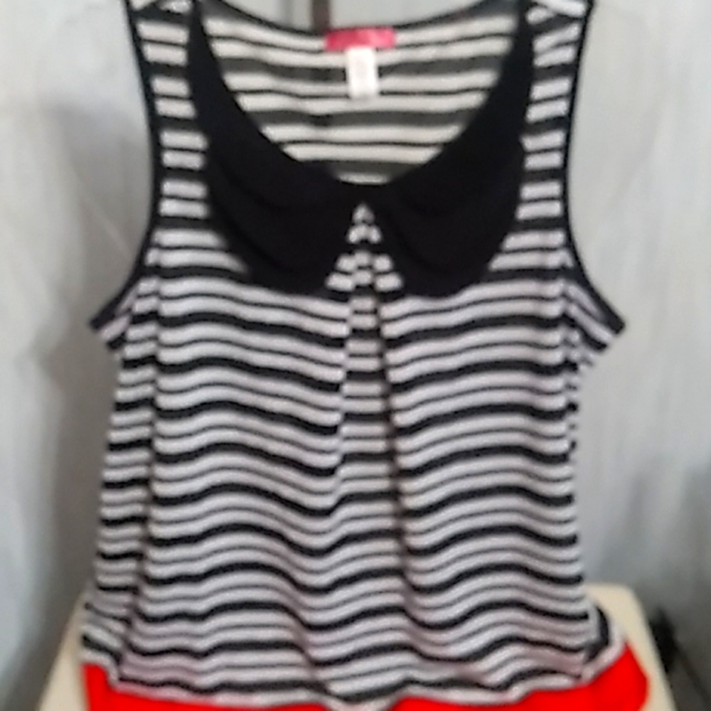 Six Degree XL Back and White Stripes Tank Top Round Neck